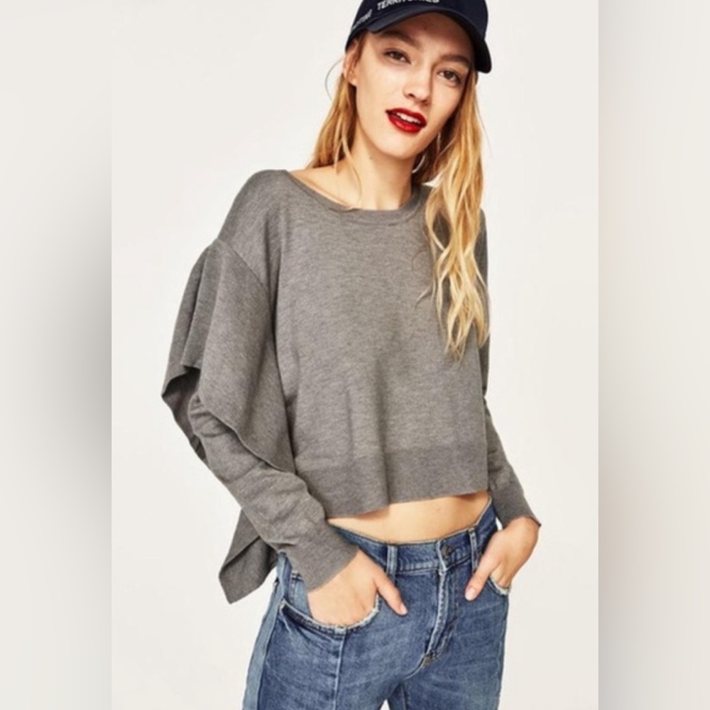 Zara Gray Flounced Cropped Crew Neck Comfy Lightweight Knit‎ Sweater Size Medium